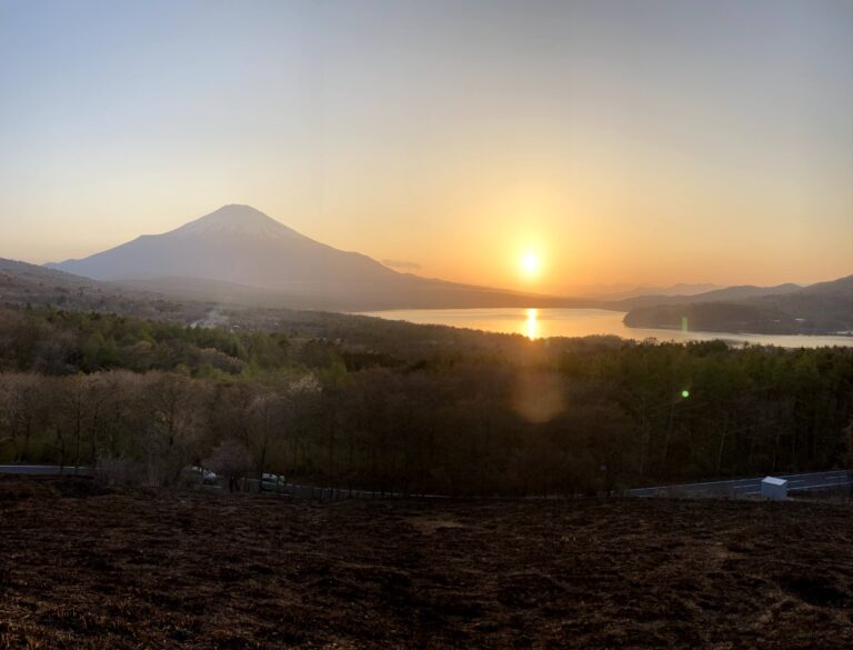 【感動！日本に生まれてよかった】山中湖から見る日没が最高すぎた