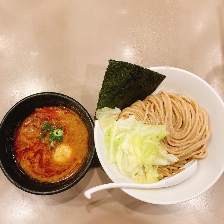 【仰天のおいしさ！】エビのダシがしっかり効いたつけ麺を食べられるお店☆